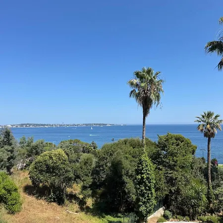 Beautiful 2p With Sea View, Pool, Air-conditioned Daire Vallauris